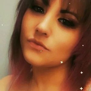 Meet your Posher, Ash-leigh